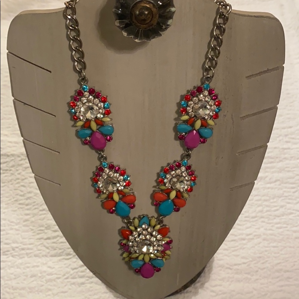 ⭐️⭐️Fashion Statement Necklace⭐️⭐️